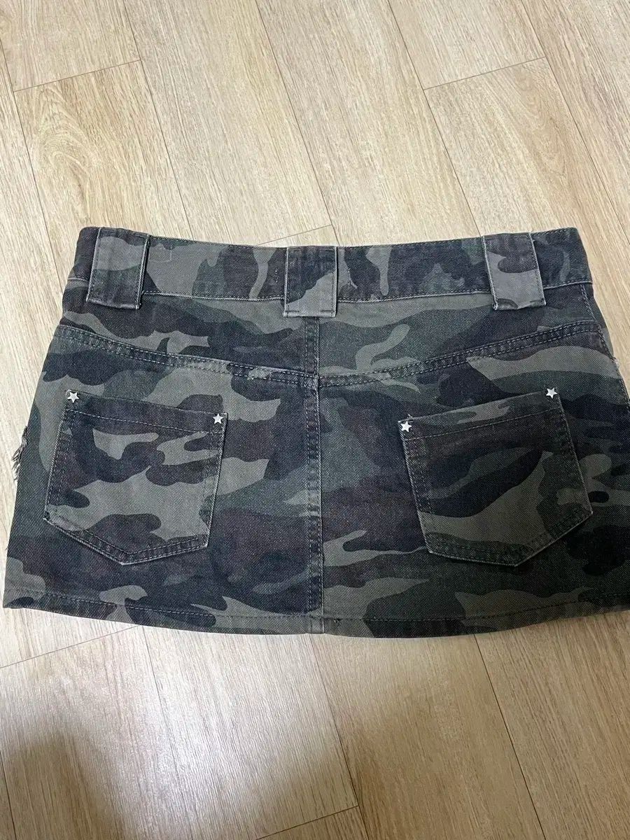 カモフラージュミニスカート