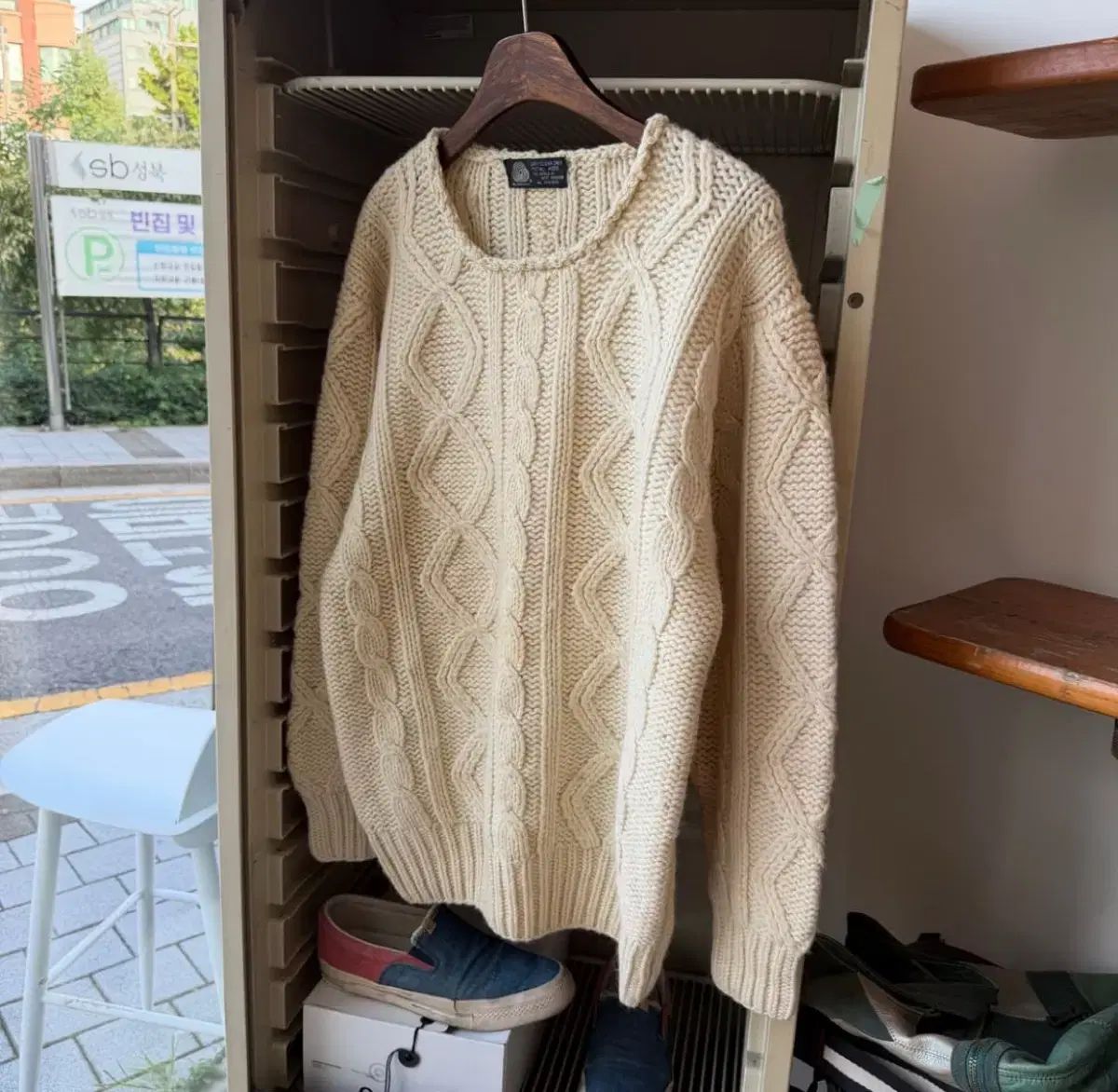 ハンドメイド アイボリー ケーブル ケーブル編み ポンポン ニット アーケット コイッセイオ