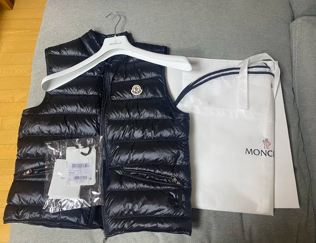 MONCLER