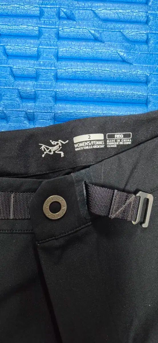 ARC TERYX アークテリクス ブラック レディース 登山ズボン 28