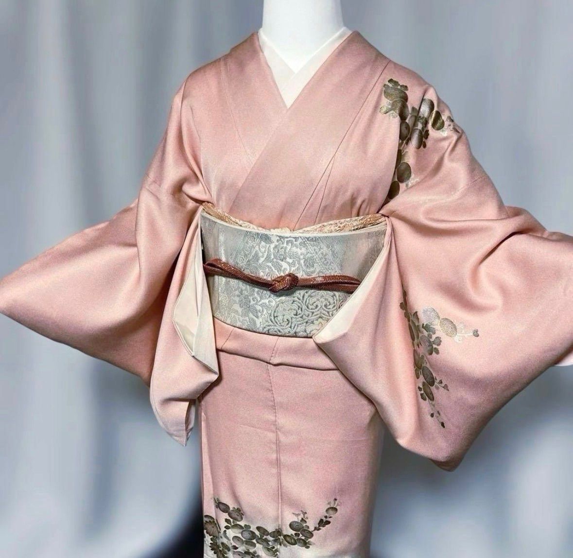 西陣唐織プラチナ箔袋帯