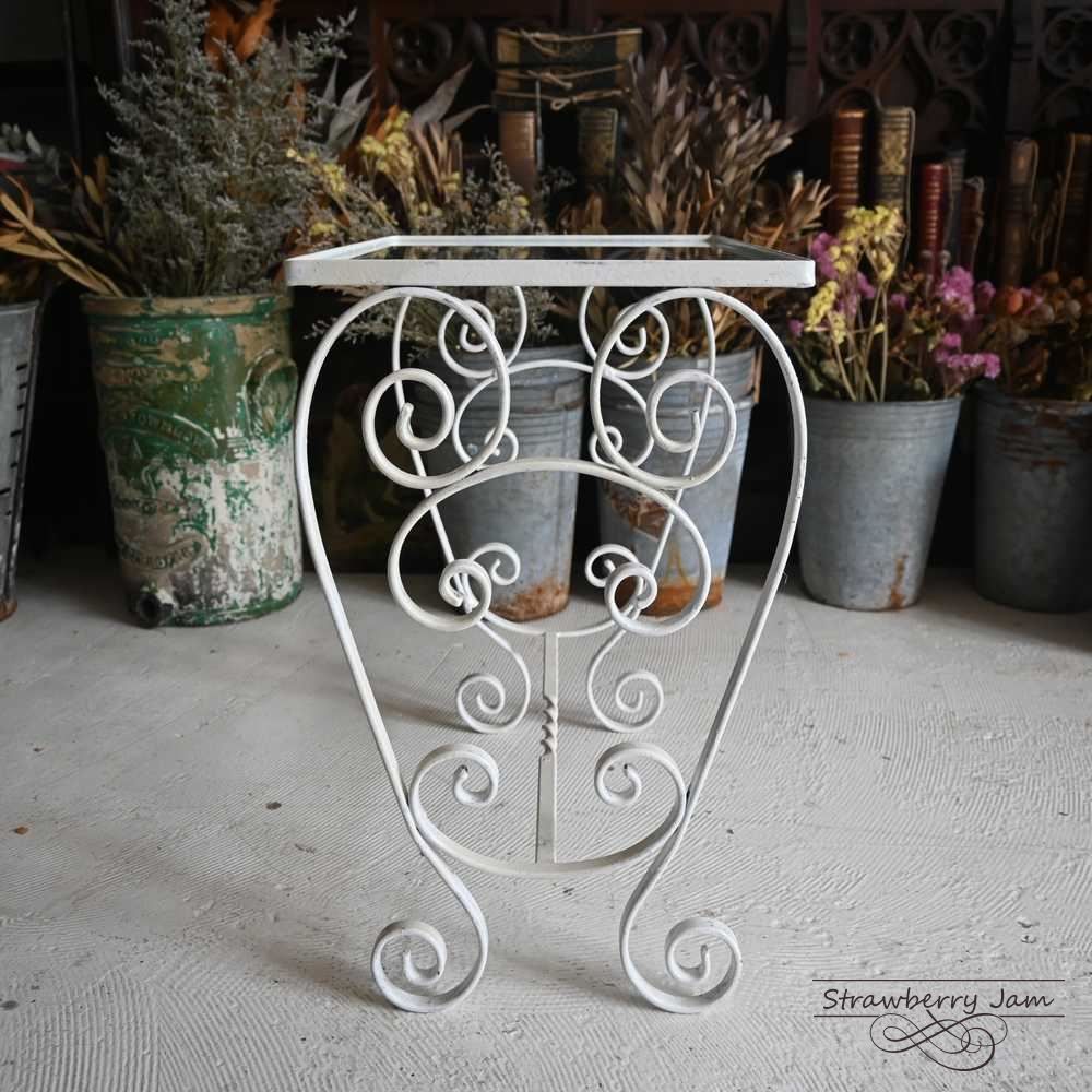 コーヒーテーブル