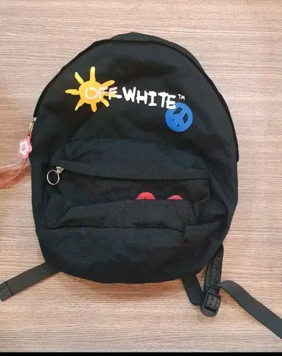 オフホワイト キッズ バックパック ブラック レディース 大人にも素敵です