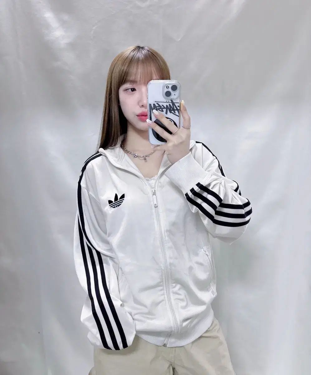 アディダス 必須アイテム 白黒 ファイヤーバード トラックジャージ