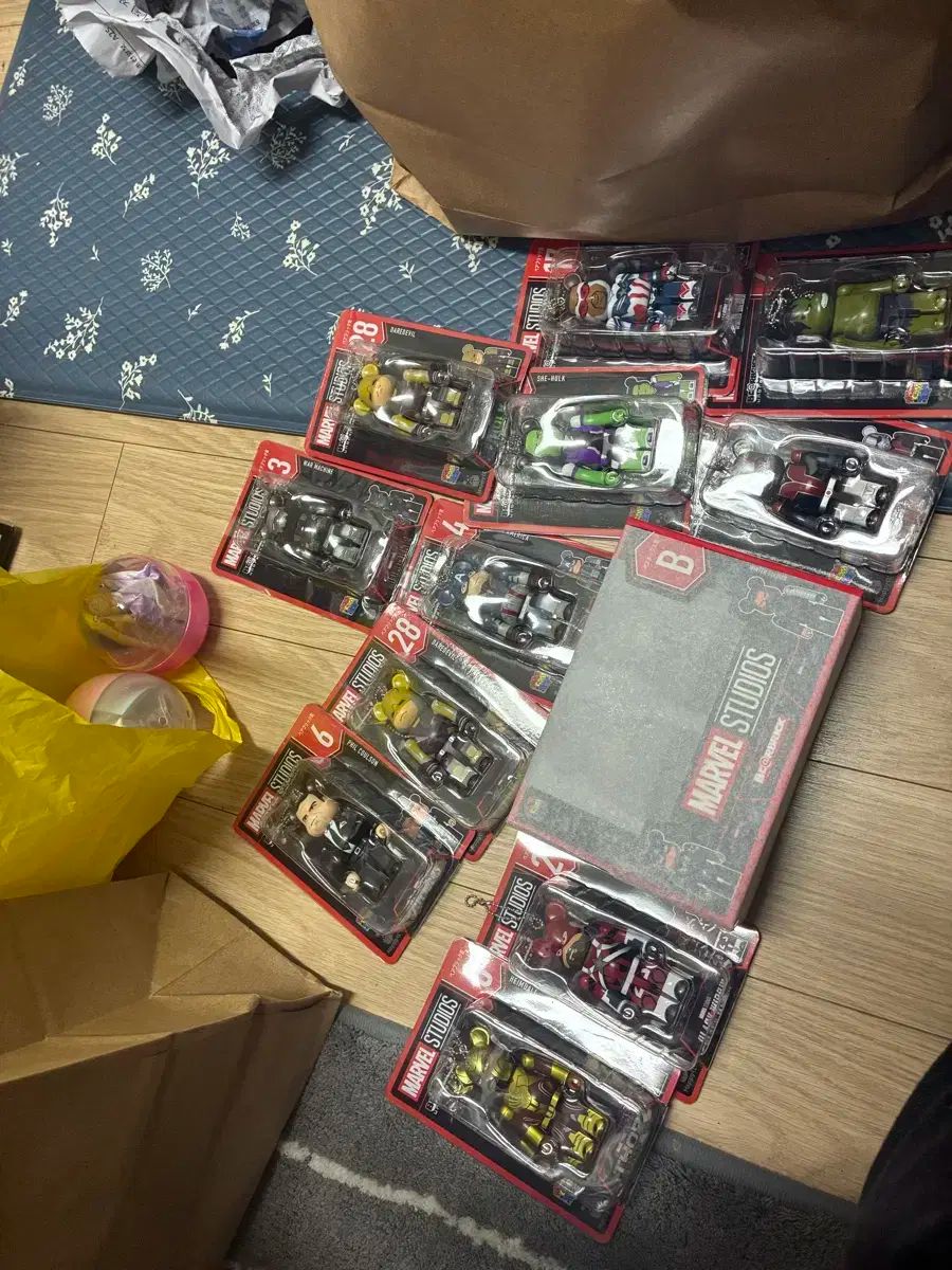 BE RBRICK MARVEL フィギュア キーホルダー