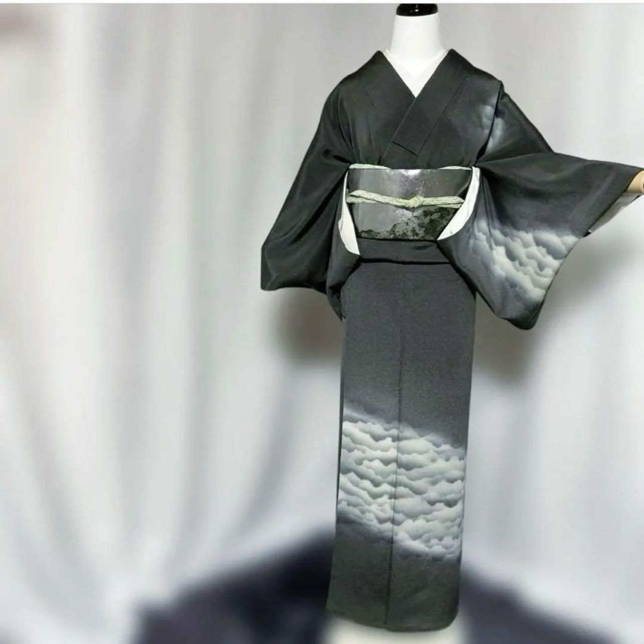 袷 正絹 縮緬 手描き友禅 訪問着 フルセット 西陣唐織漆箔袋帯 Silk Yuzen Kimono Set with Nishijin Platinum Brocade Obi