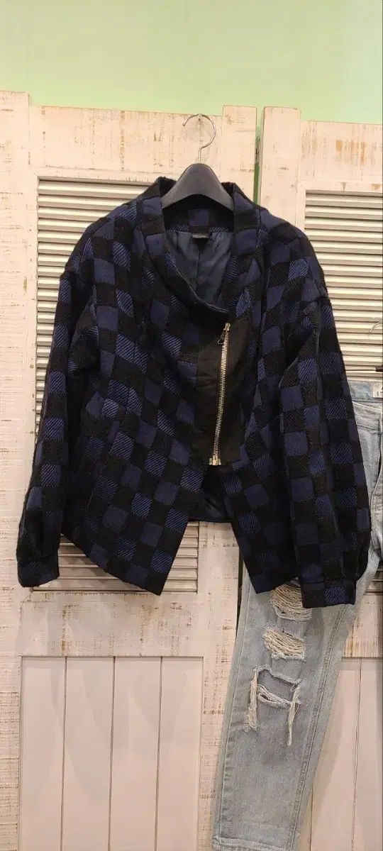 Crea CONCEPT 55 ジップアップ ウールアウター