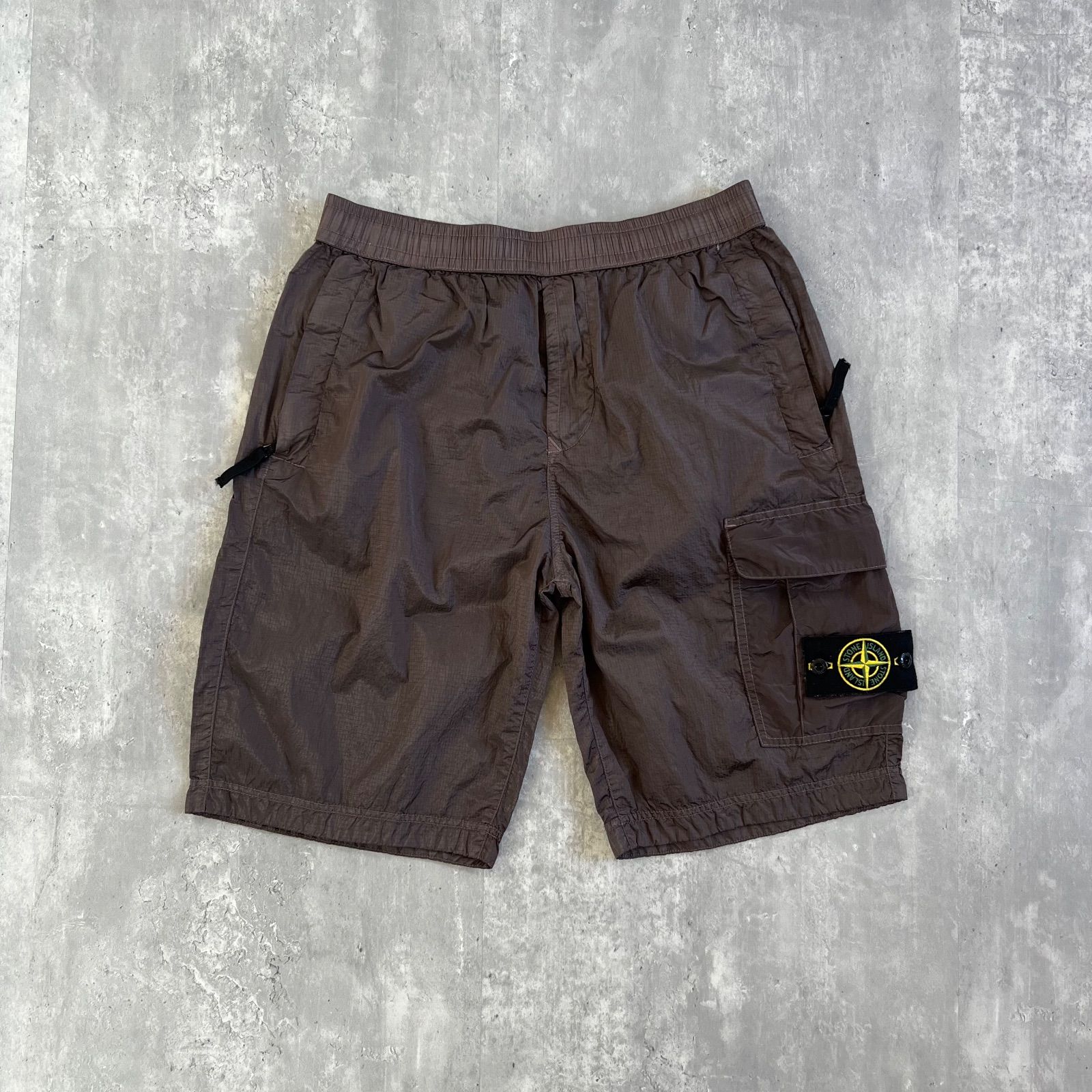 STONE ISLAND ストーンアイランド Nylon Cargo Shorts ナイロンカーゴショーツ ブラウン系 コンパスパッチ W30サイズ QR真贋
