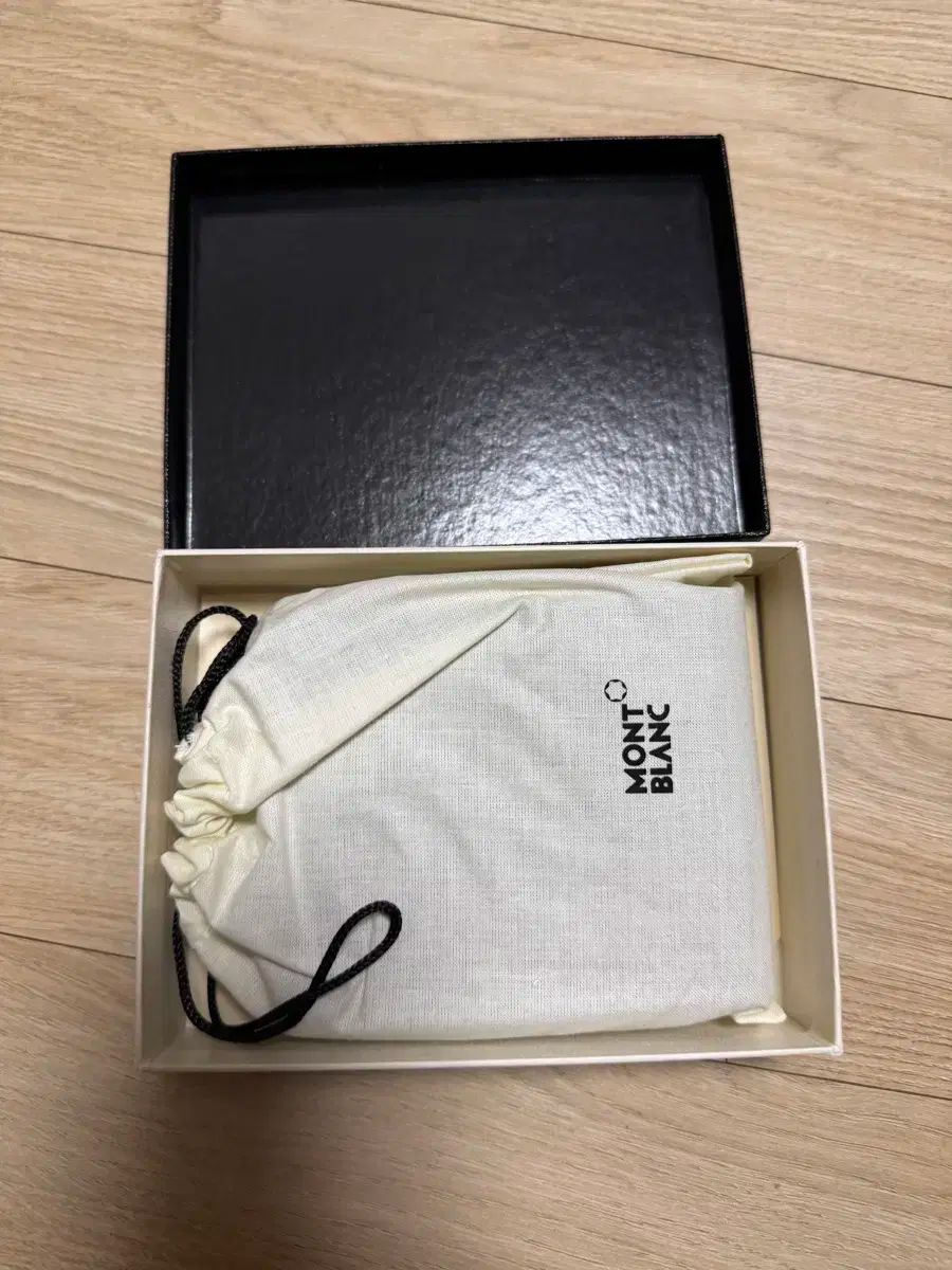 MONT BLANC モンブラン 二つ折り財布