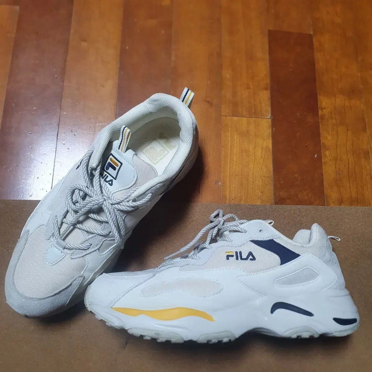 FILA レイ トレーサー スニーカー 280 実270 275 最高