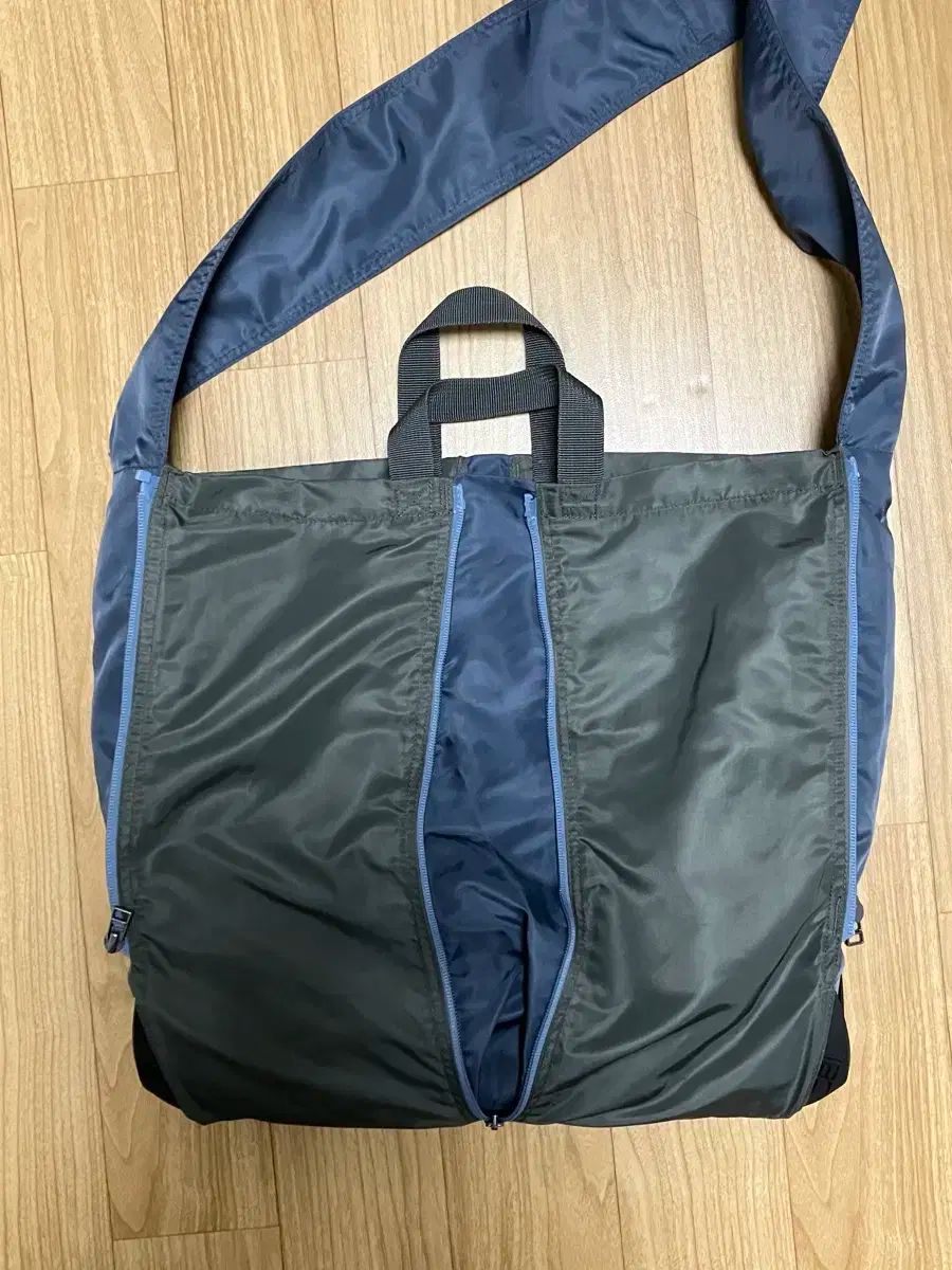 Kiko kostadinov x fox lab bag