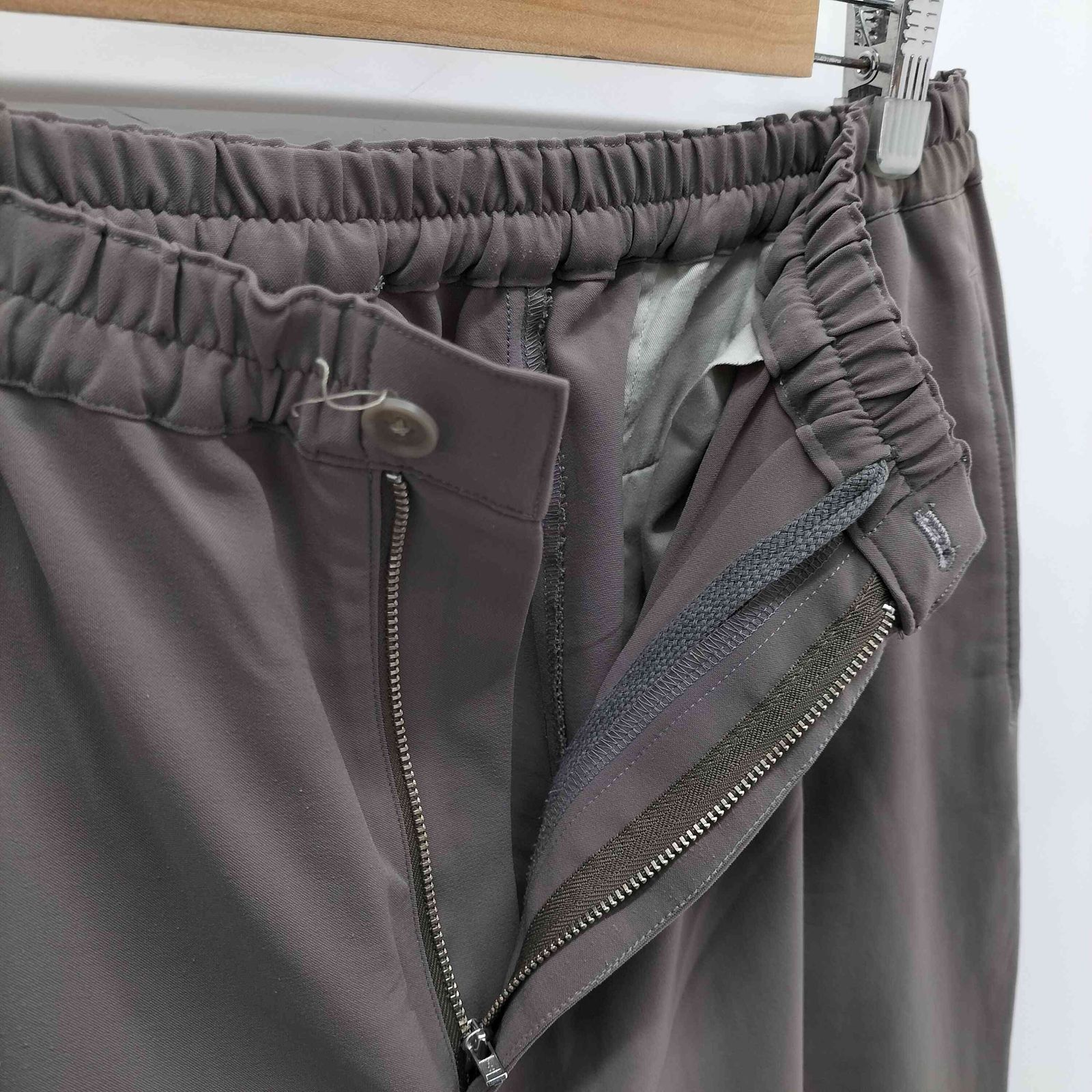 パブリックトウキョウ PUBLIC TOKYO マルチストレッチ リラックスドレープパンツ メンズ JPN：1 