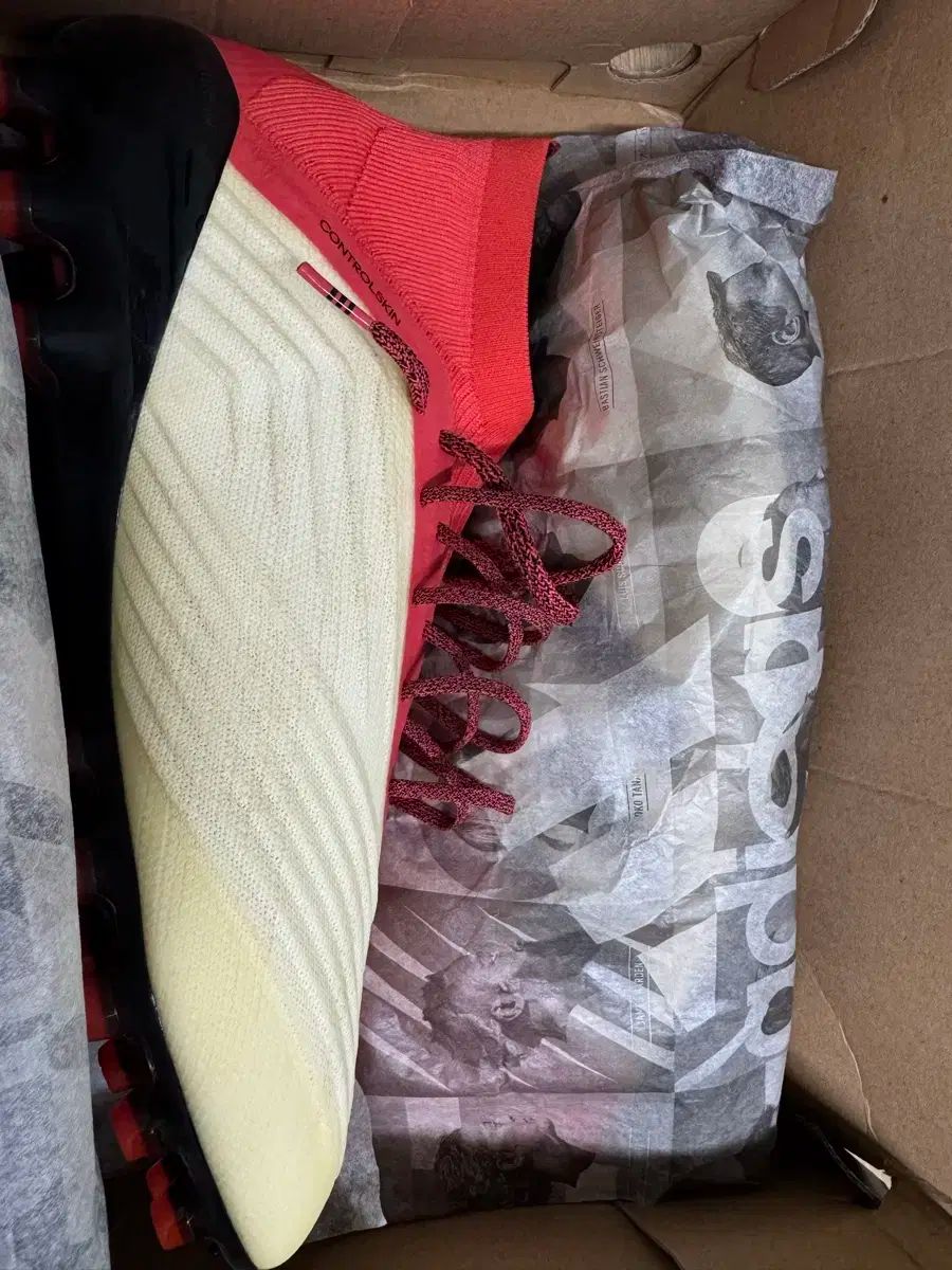 アディダス プレデター