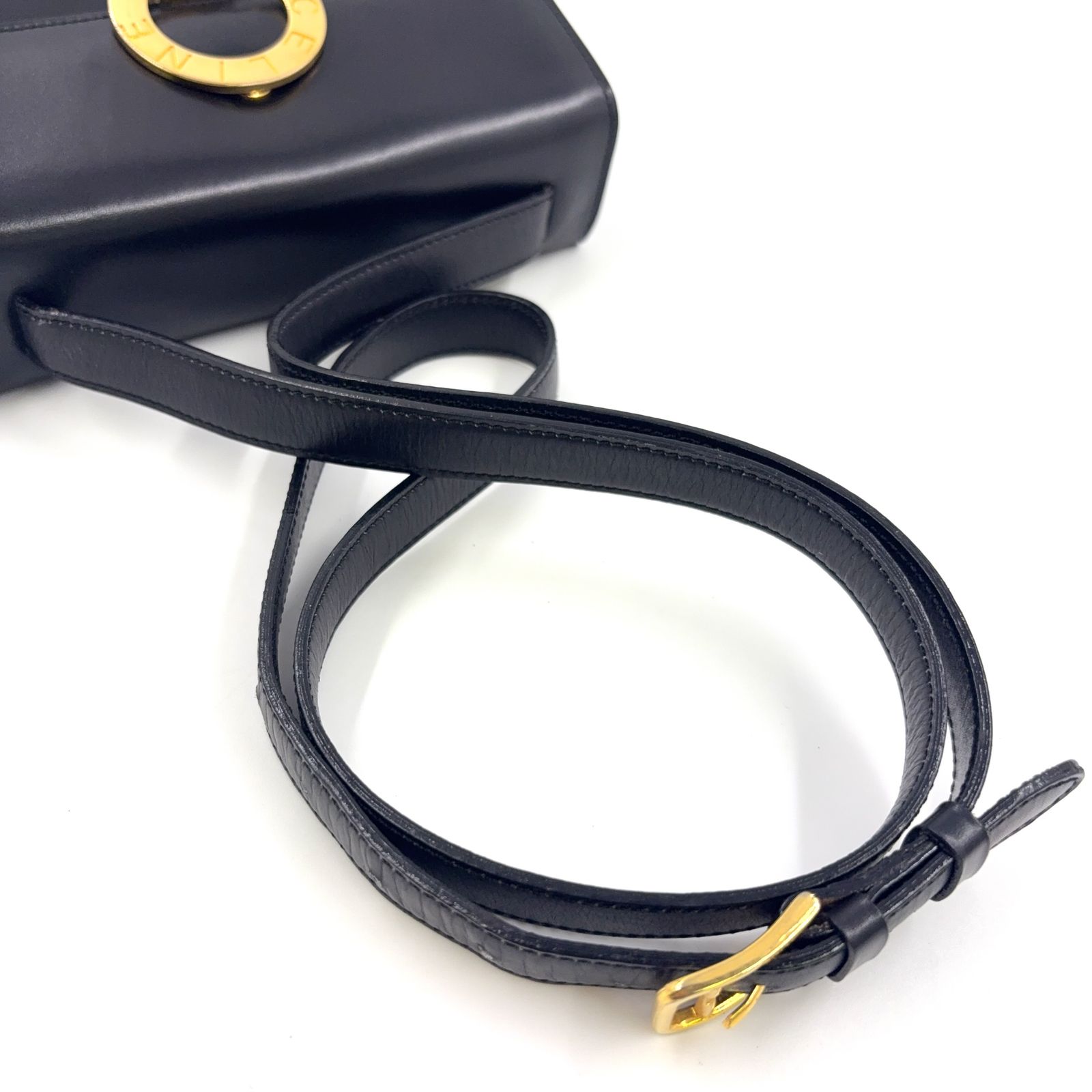 ブラック ボディバッグ