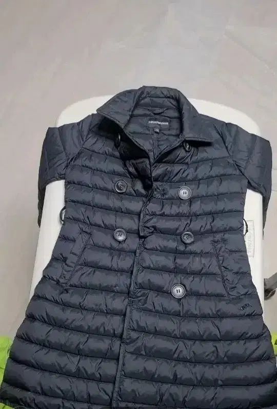 エンポリオアルマーニ キッズ ダウン コート ブラック 6a