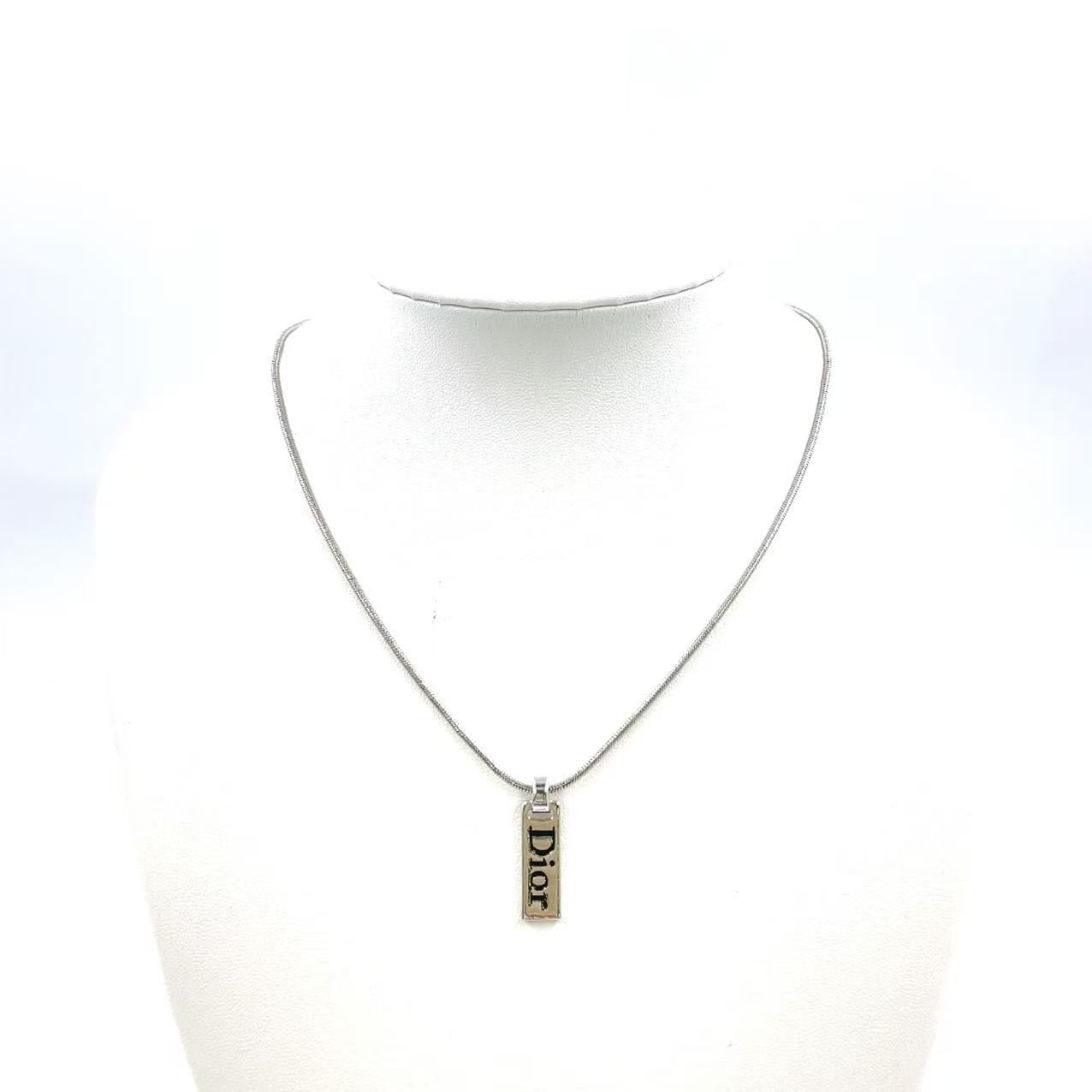 Christian Dior ロゴ メタル シルバー ネックレス シルバー - メルカリ