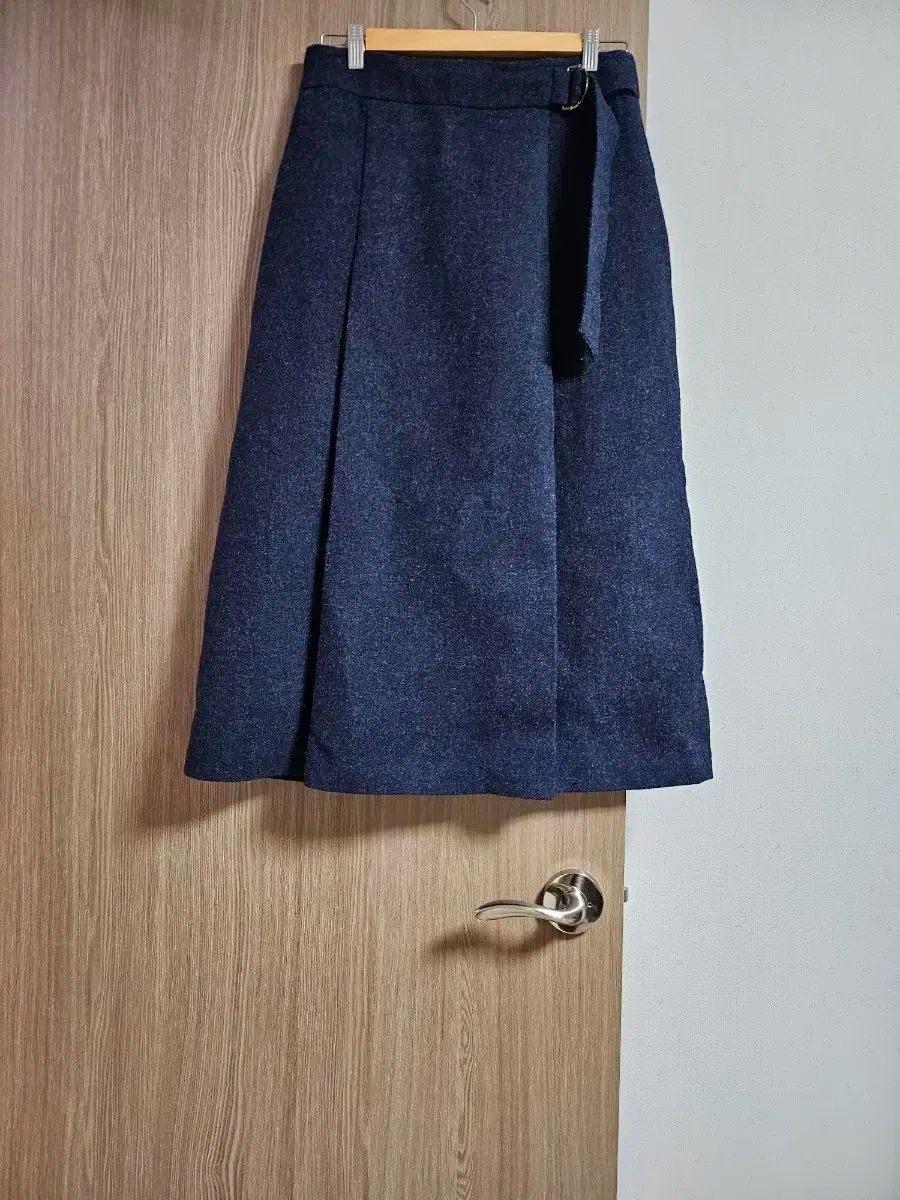 JJ JIGOTT ジェイジェイジゴット ベルト付き ウール フ スカート