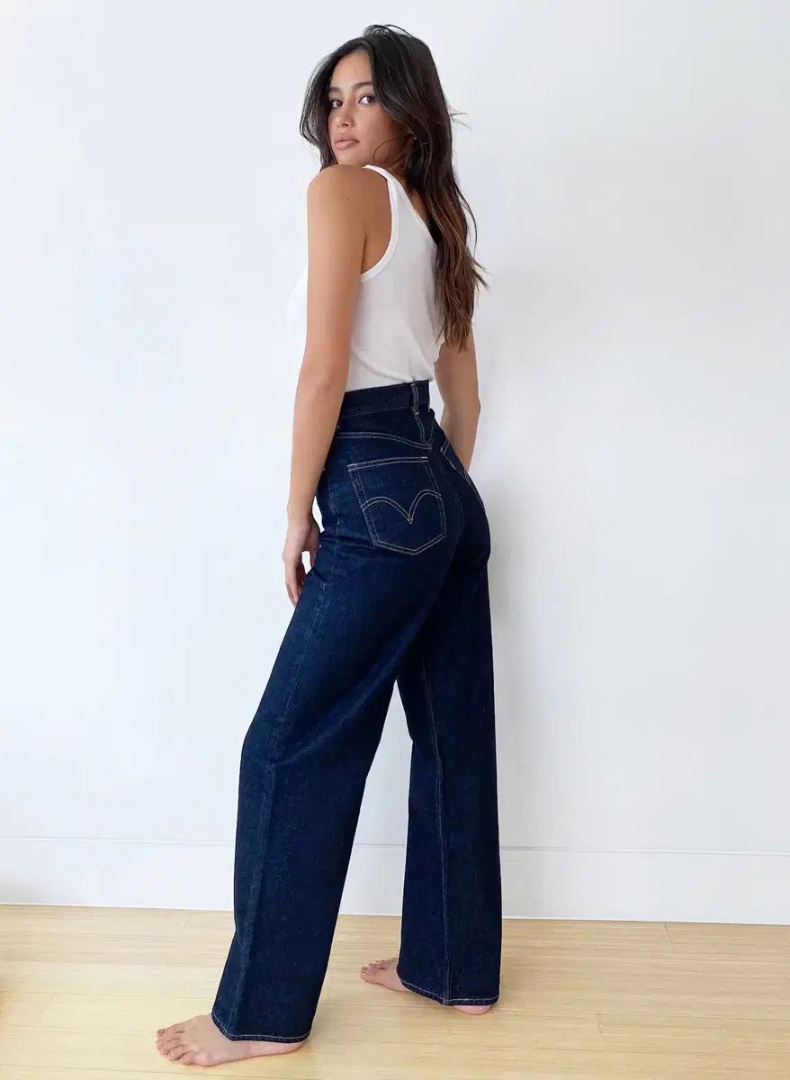 ルーズ ジーンズ