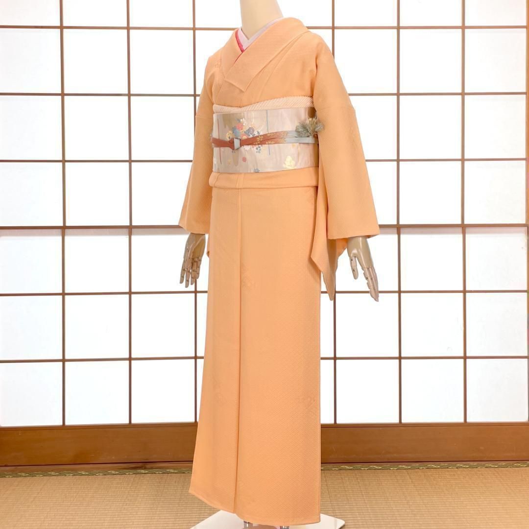 色無地着物 一つ紋 正絹 丹後ちりめん 花菱紋 ペールオレンジ 着物 kimonolove 新古品 オゾン消臭サービス A-1615