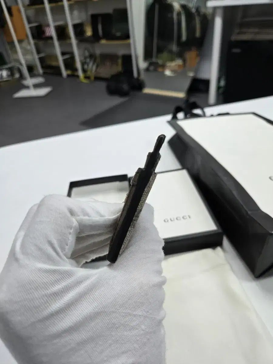 オフィディア カードウォレット