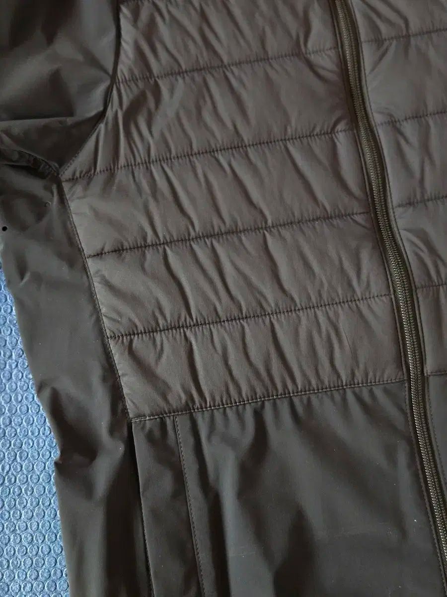 メンズゴルフウェア