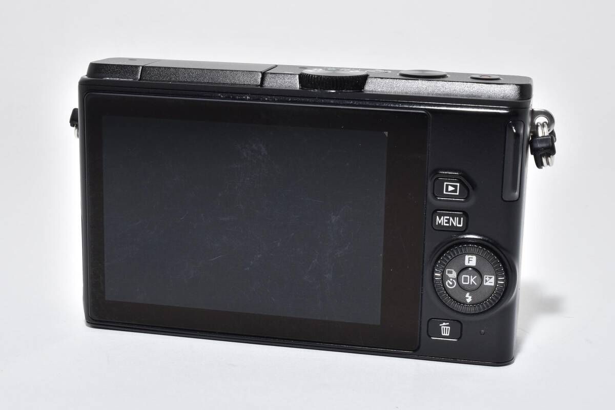 Canon（キヤノン） EOS Kiss M EF-M15-45 IS STM レンズキット