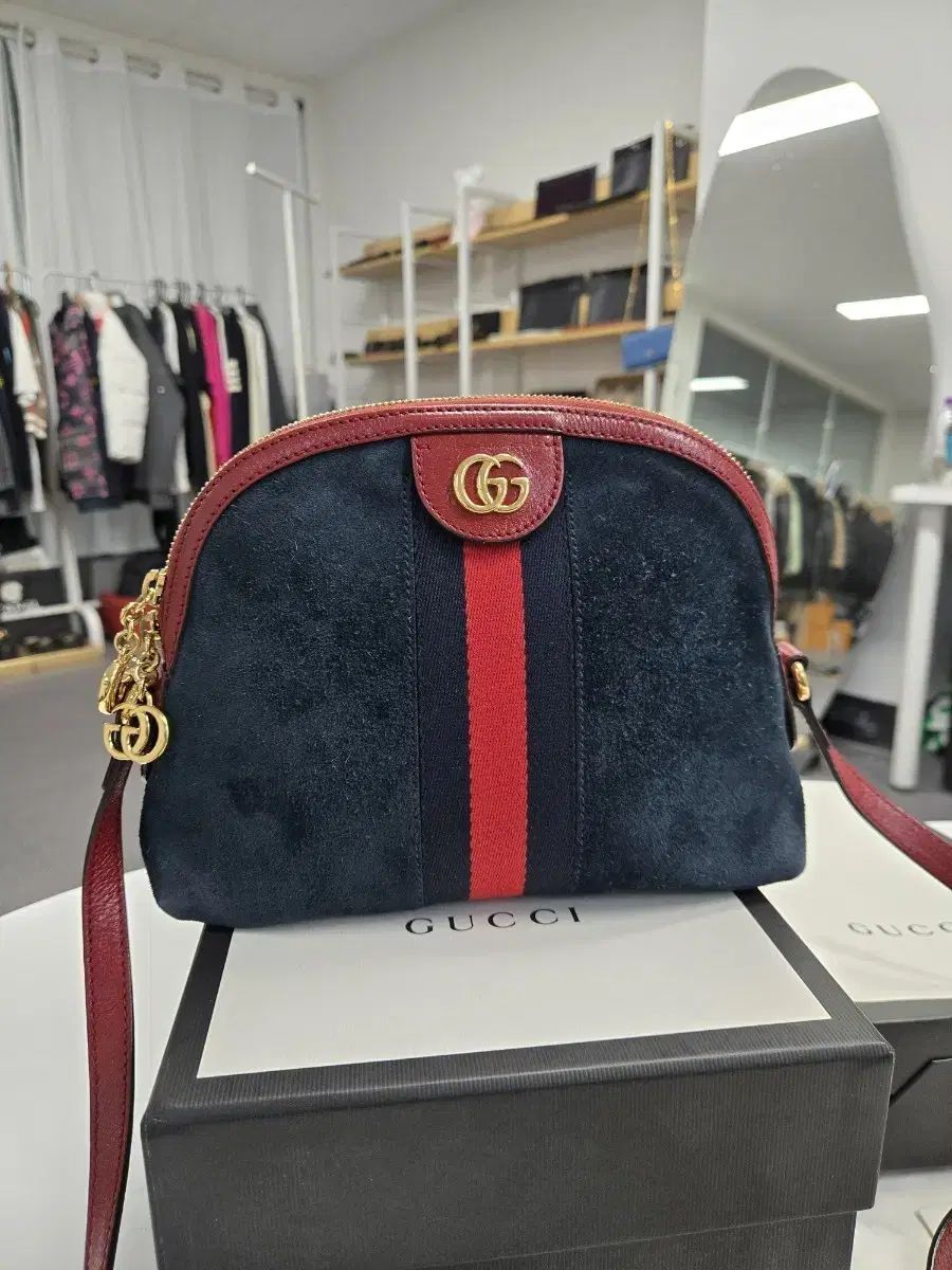 A級コンディション グッチ オフィディア スウェード クロスバッグ