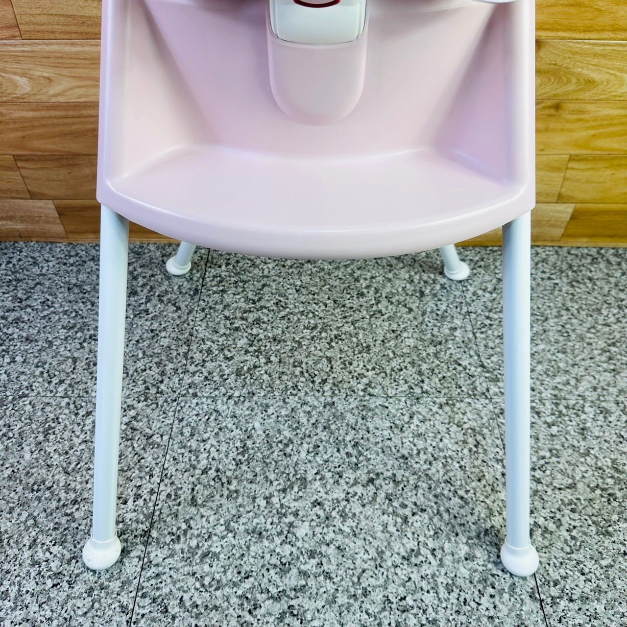 BABY BJORNベビービョルン ピンク ハイチェア ベビービョルン