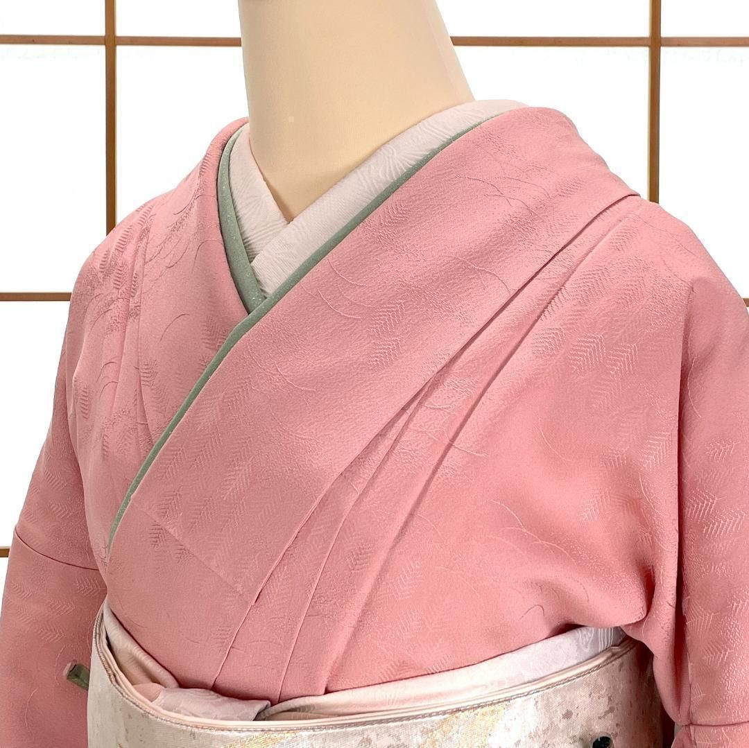 色無地着物 一つ紋 正絹 ちりめん地 樹木柄 桃色 着物 kimonolove 新古品 オゾン消臭サービス A-1614