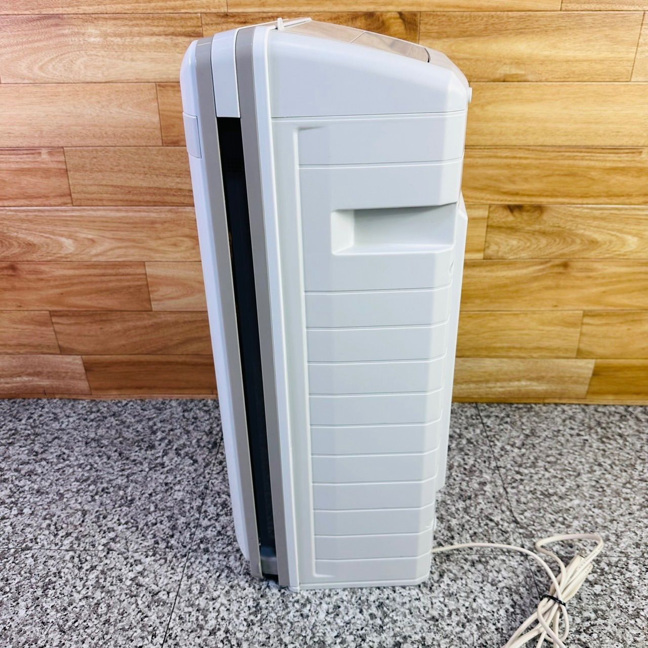 FUJITSU 富士通 HDS-302G 脱臭機 プラズィオン PLAZIONホワイト 空気清浄 MARWIL-DEMENAGEMENTS_CH