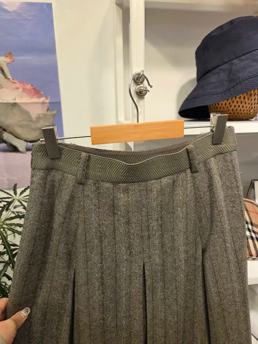 シャーリング スカート