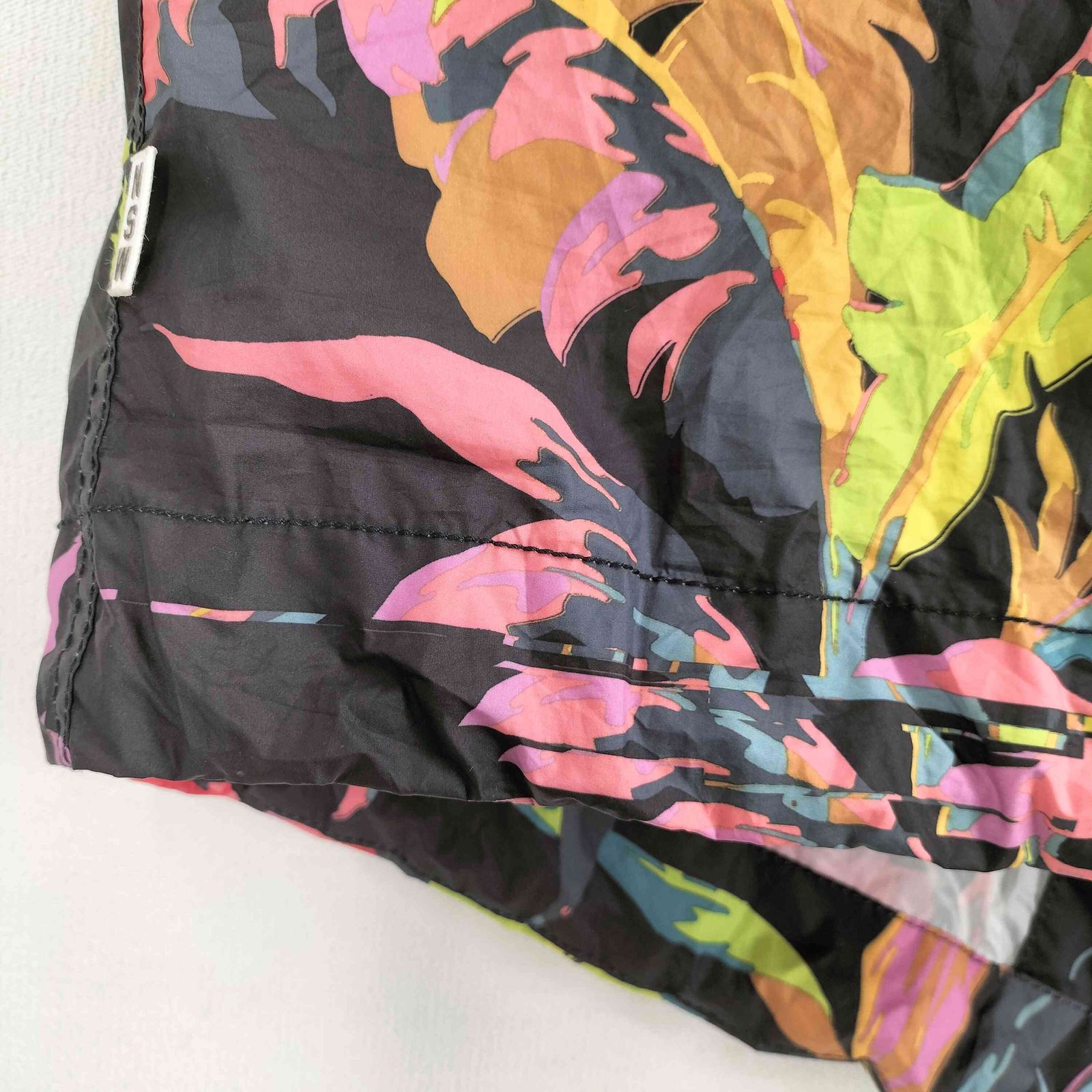 NIKE(ナイキ) NSW AOP PARKA レディース JPN：M 【中古】【ブランド古着バズストア】 ナイキ NIKE NSW AOP PARKA レディース JPN：M - メルカリ