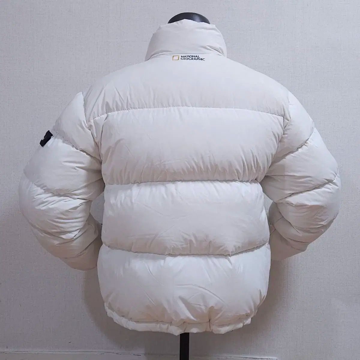 ナショナルジオグラフィック 白 パファー ダウン