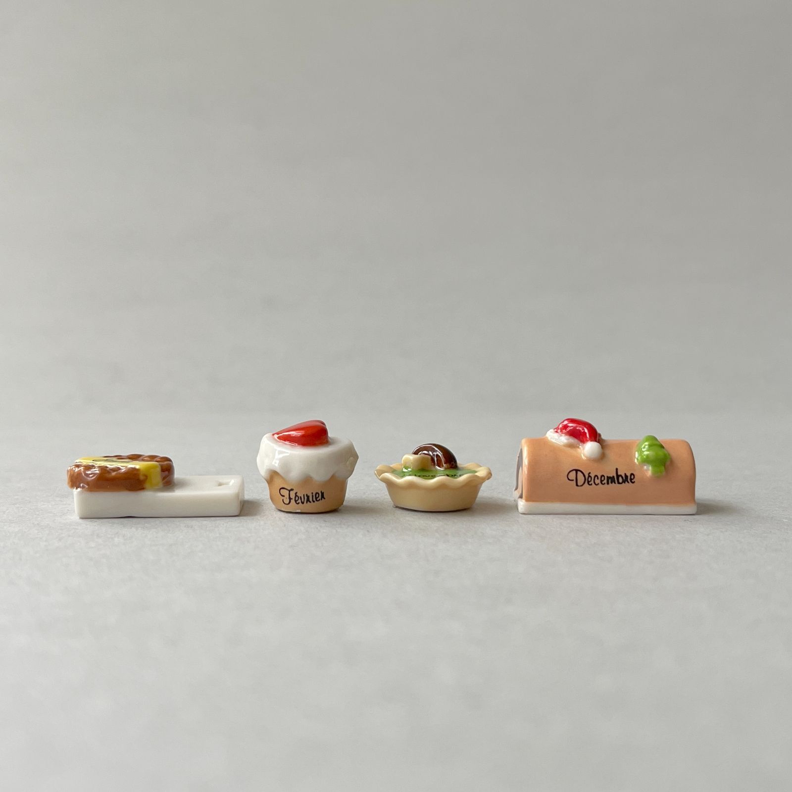 ビオのマルシェ　11個　フェーブ　フェーヴ　フランス　陶器　ミニチュア　朝市 ビオのマルシェ 11個 フェーブ フェーヴ フランス 陶器 ミニチュア 朝市