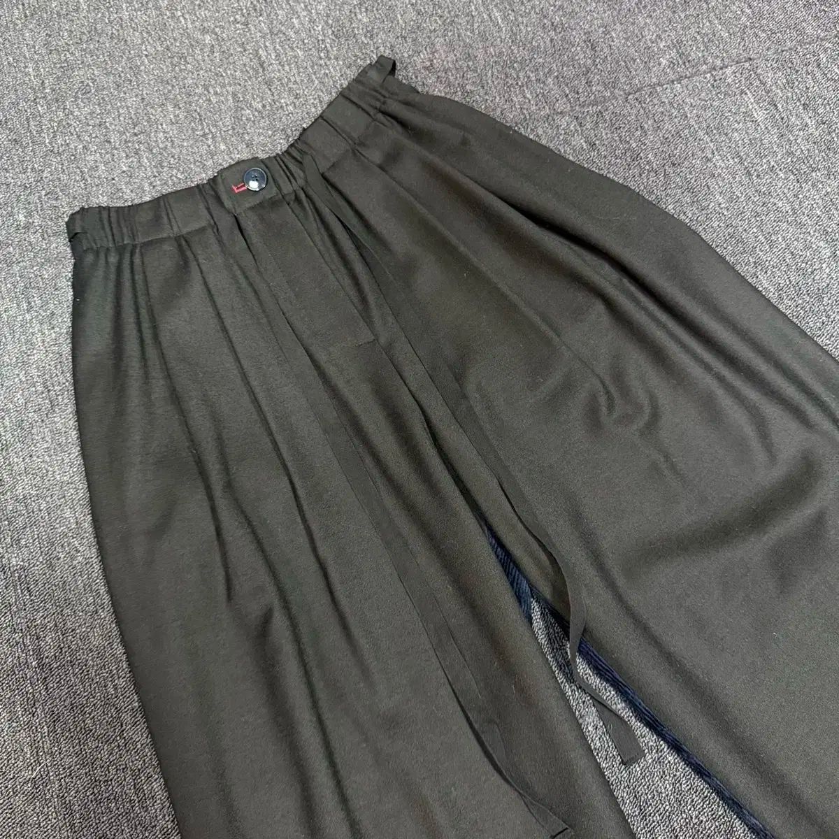 THEILMA 더일마 24fw スラックス ツートン コーデュロイ パンツ