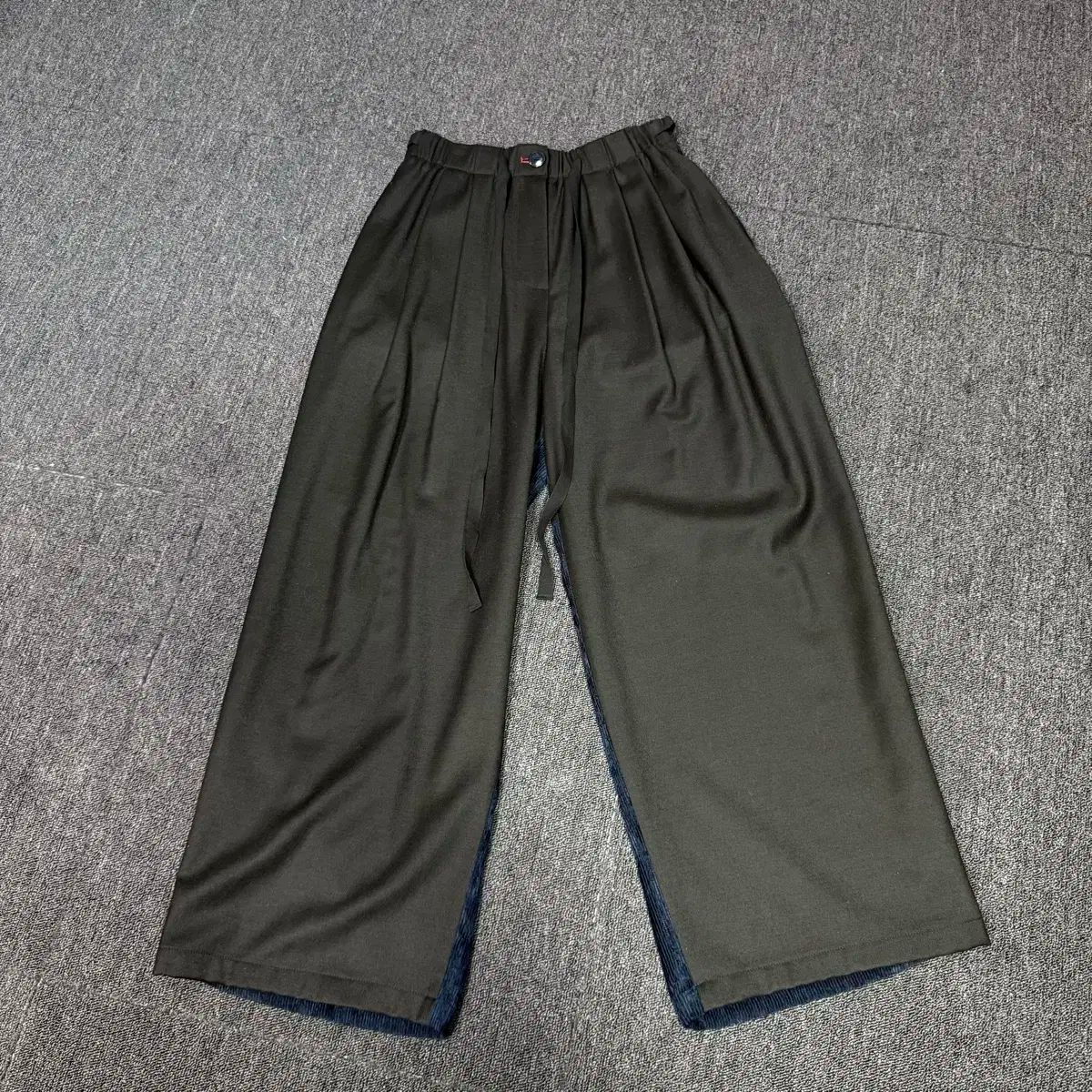 THEILMA 더일마 24fw スラックス ツートン コーデュロイ パンツ