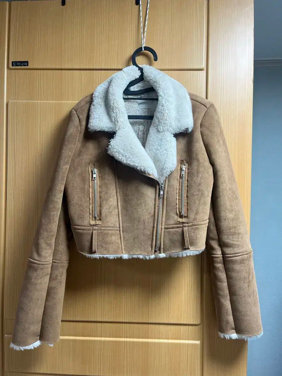 暖かい ブラウン ファー ジャケット