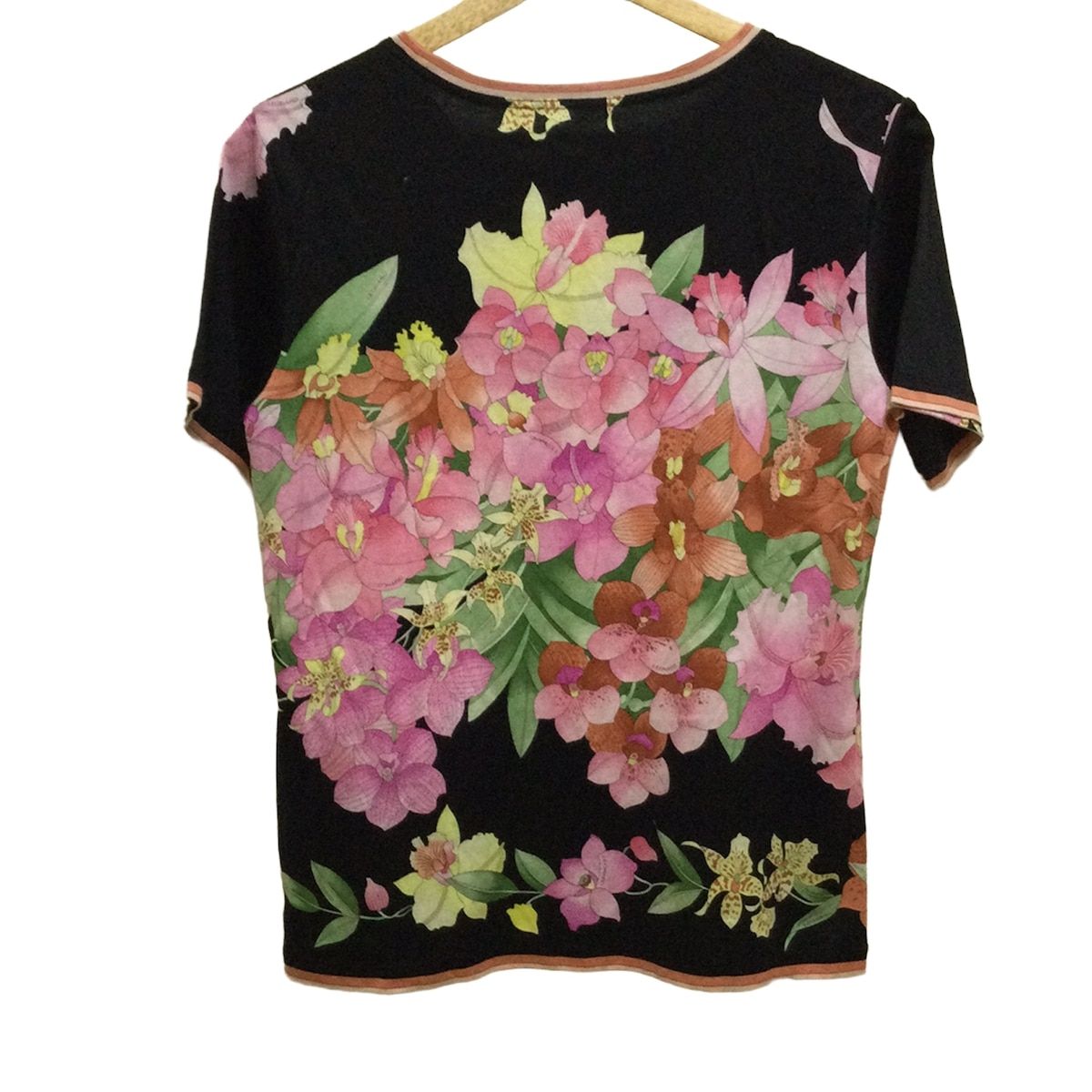 LEONARD レオナール 花柄 半袖カットソー ブラック系 M レオナール LEONARD ファッション 花柄 Vネック 半袖 カットソー T