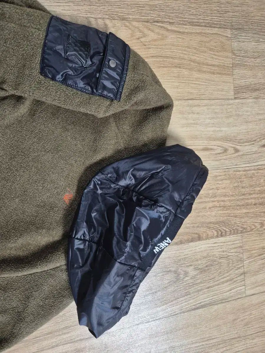 フード付きニット XS