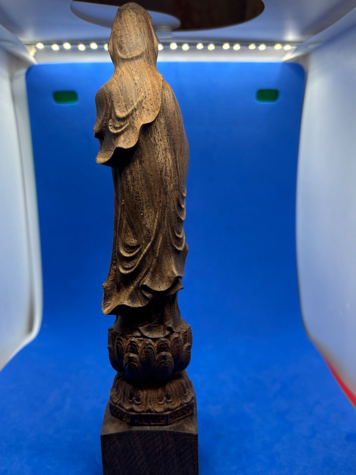 柬埔寨菩薩棋沈香 精雕観音像 小型仏堂供養用 5468 - メルカリ