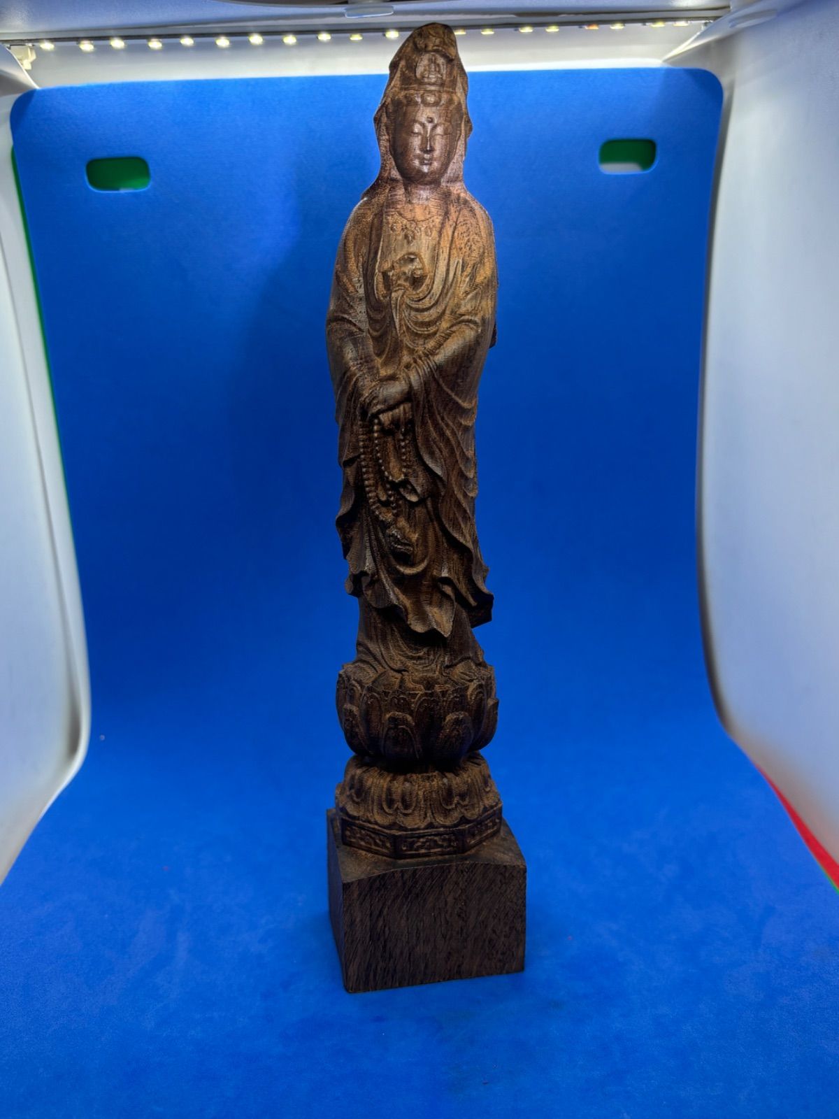 柬埔寨菩薩棋沈香 精雕観音像 小型仏堂供養用 5468 柬埔寨菩薩棋沈香 精雕観音像 小型仏堂供養用 5468 - メルカリ