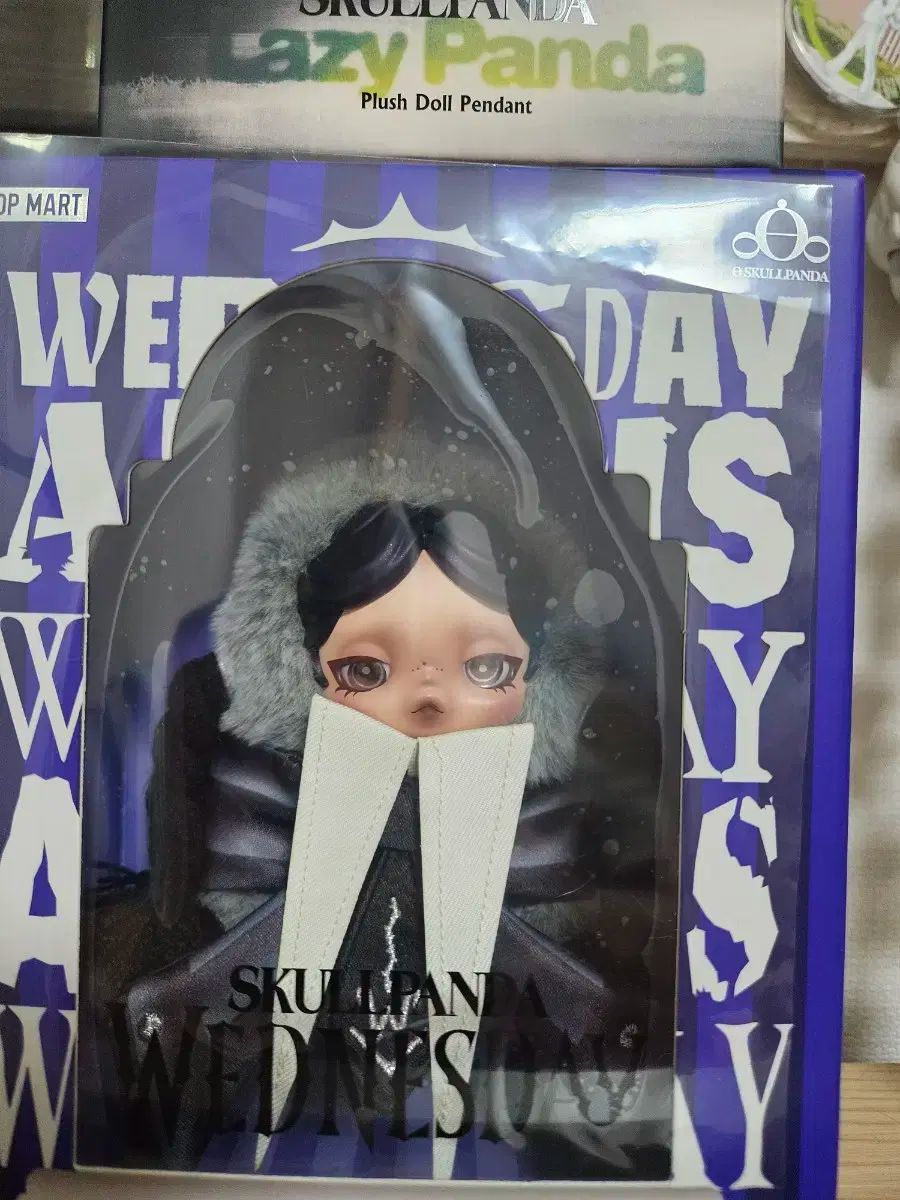ポップマート スカルパンダ ウェンズデー スカルパンダ