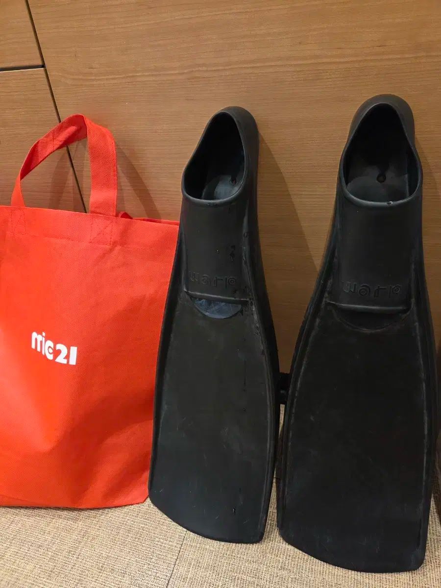 ガール ワッフィン ブラック M サイズ