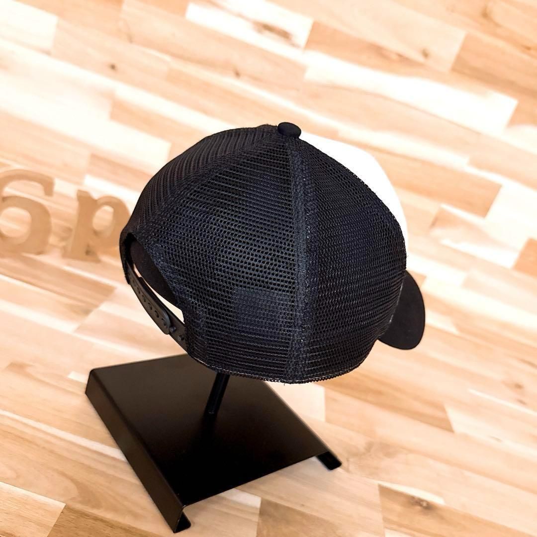 激 ニューエラ×レッドホットチリペッパーズ コラボ キャップ 白×黒 メッシュ トラッカー バンド ロック レッチリ