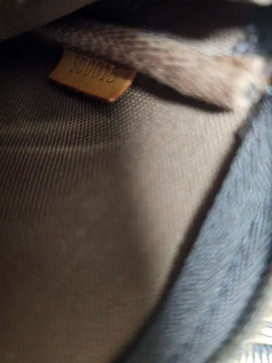 ルイヴィトン ポーチ