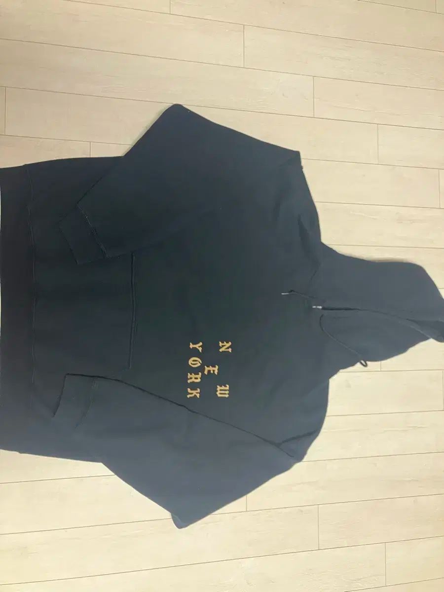 希少 PRADA ボディバッグ ショルダーバッグ 巾着 ナイロン 三角ロゴ 黒