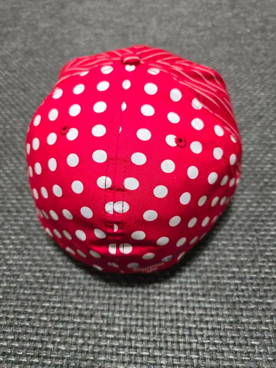  シュプリームxコム デ ギャルソンxニューエラ コラボ スナップバック 帽子 ベースボールキャップ その他 キャップ