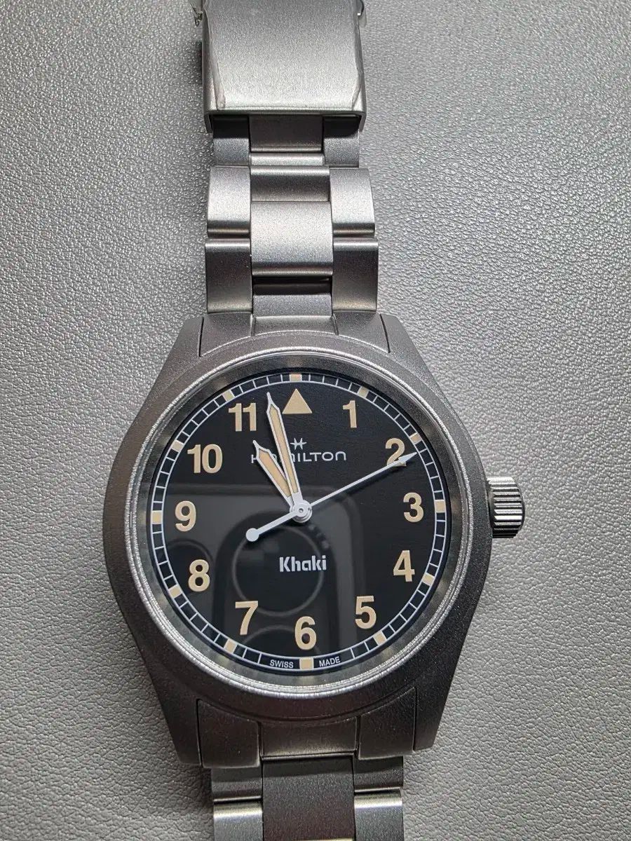 カーキフィールド クオーツ 38mm ブレスレット