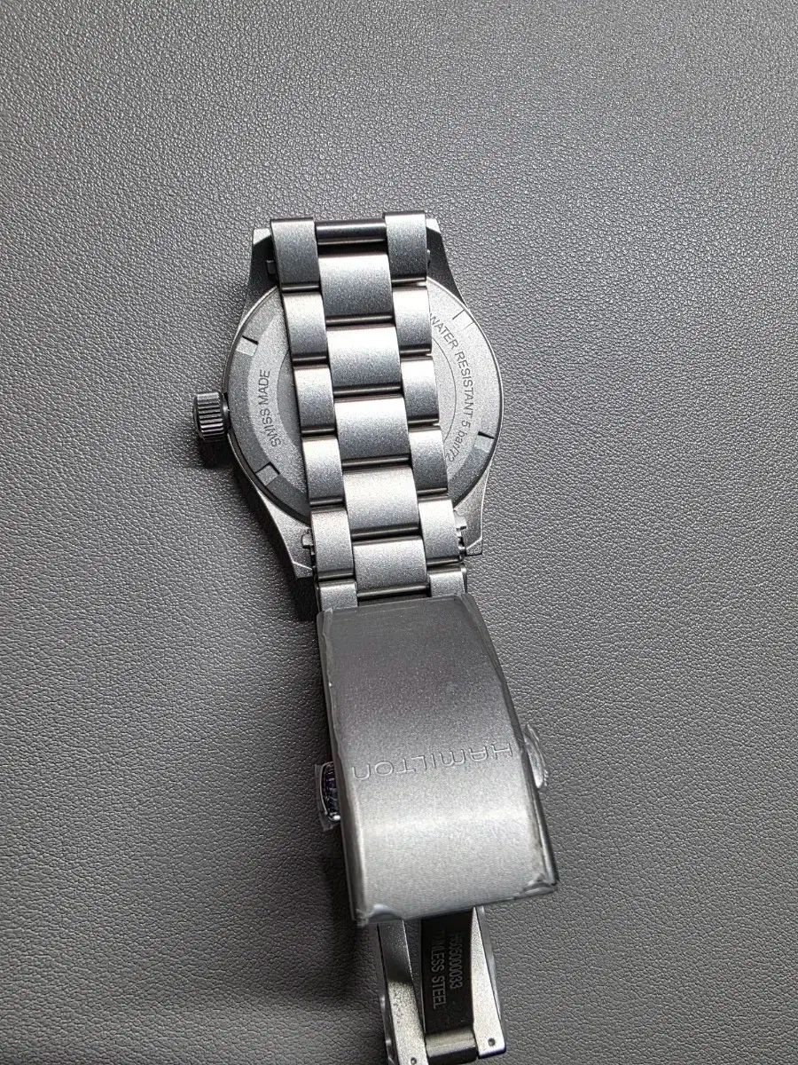 カーキフィールド クオーツ 38 mm ブレスレット