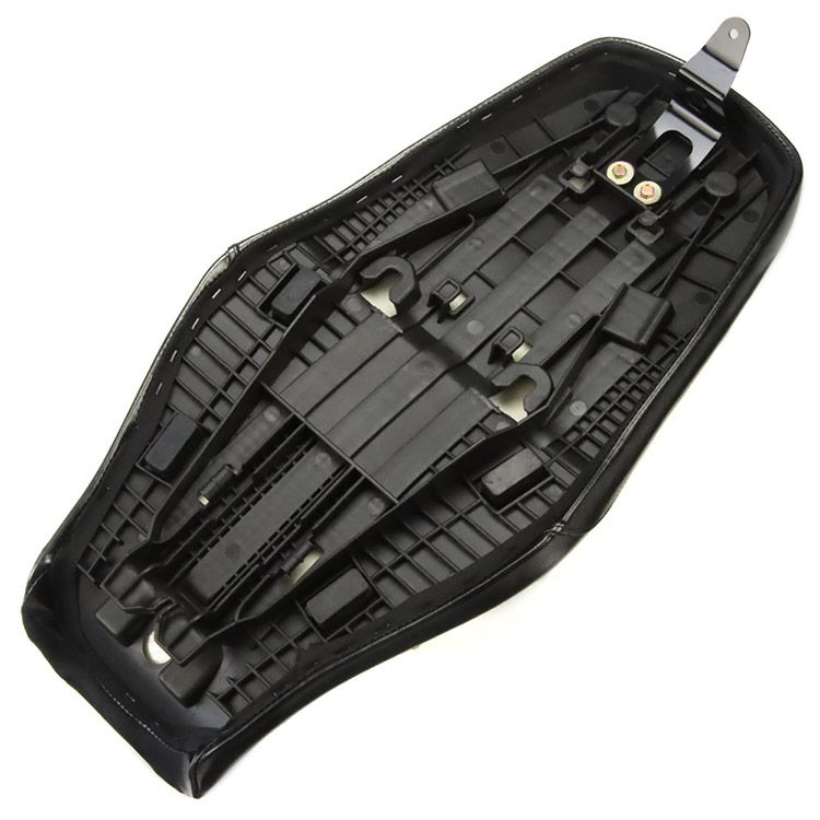 黒レザー調＆ダイヤカットデザイン